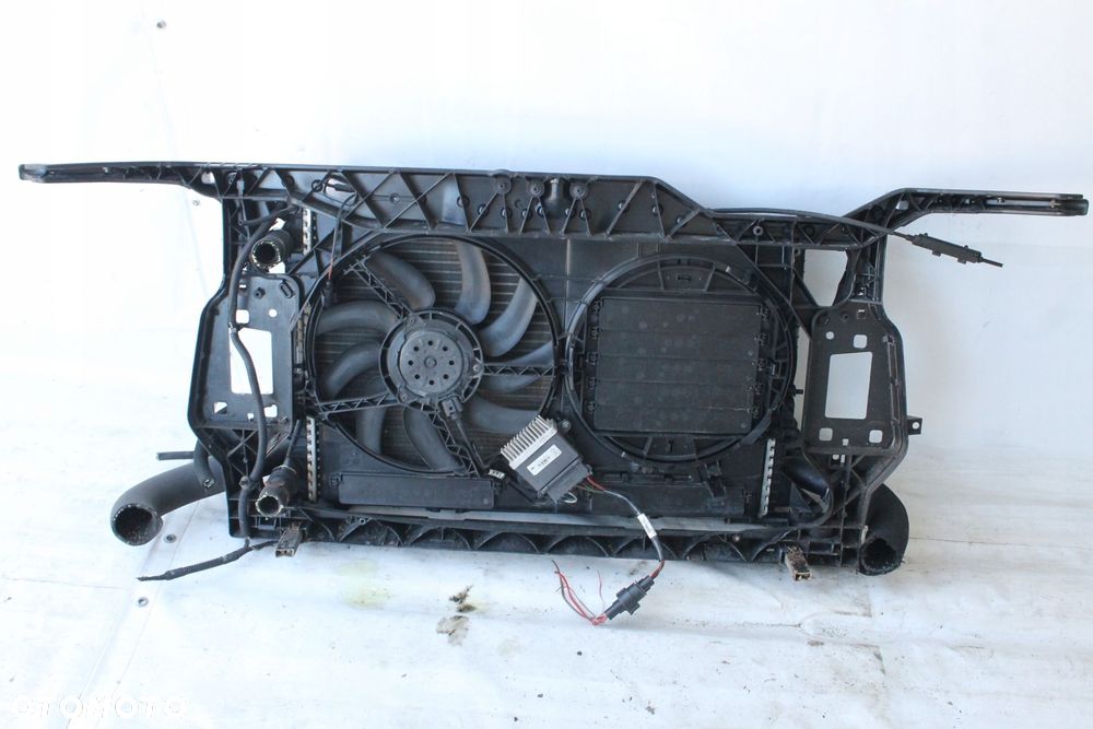 PAS PRZEDNI WZMOCNIENIE CHŁODNICE WENTYLATOR AUDI A4 B8 2007R- 2.0 TDI - 9