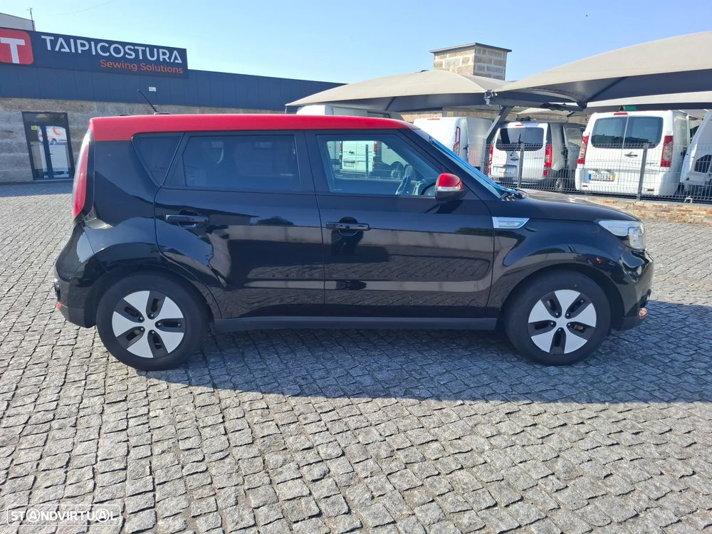 Kia e-Soul EV Play - 9