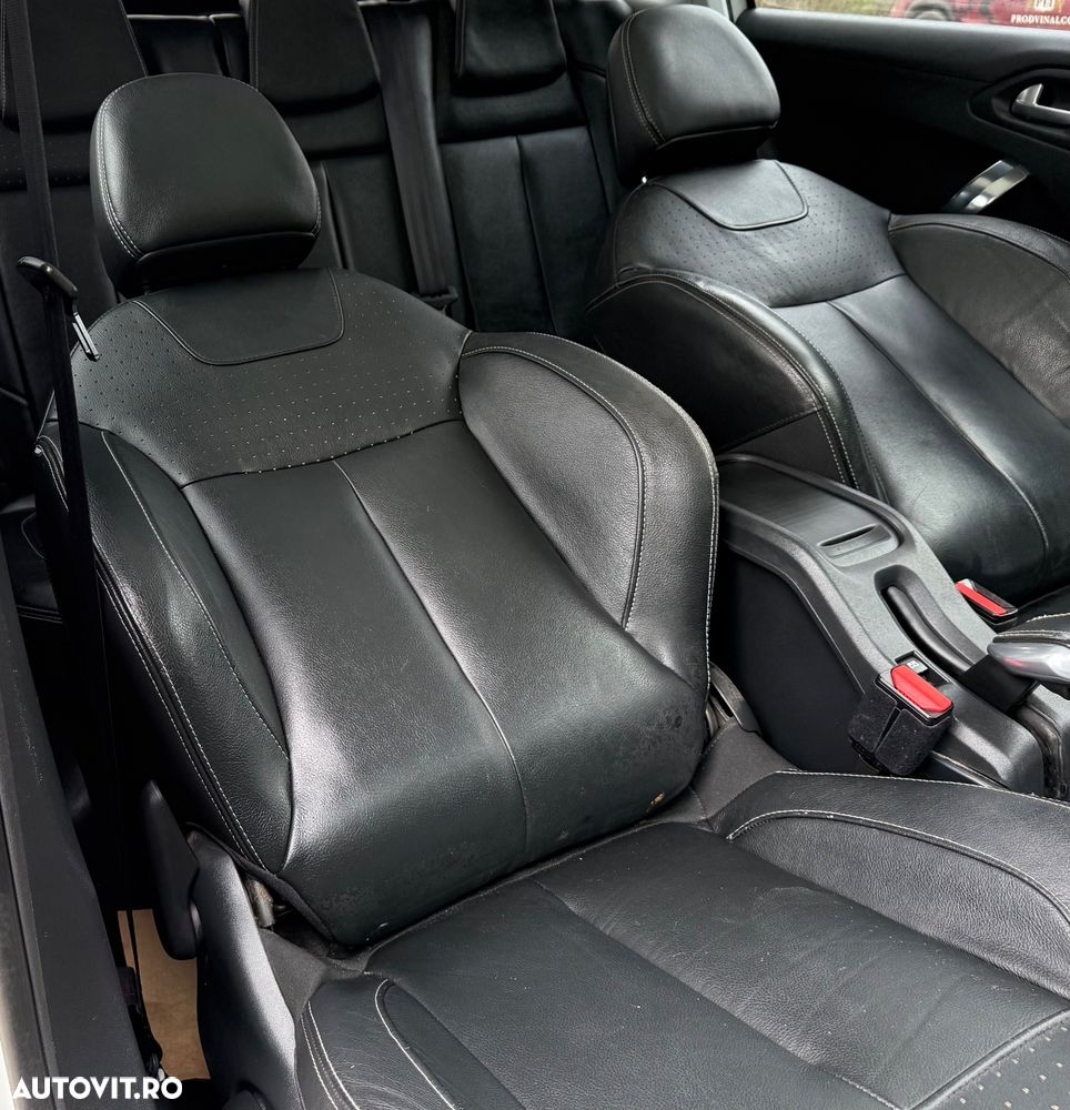 Peugeot 2008 1.6 VTi Allure - 12