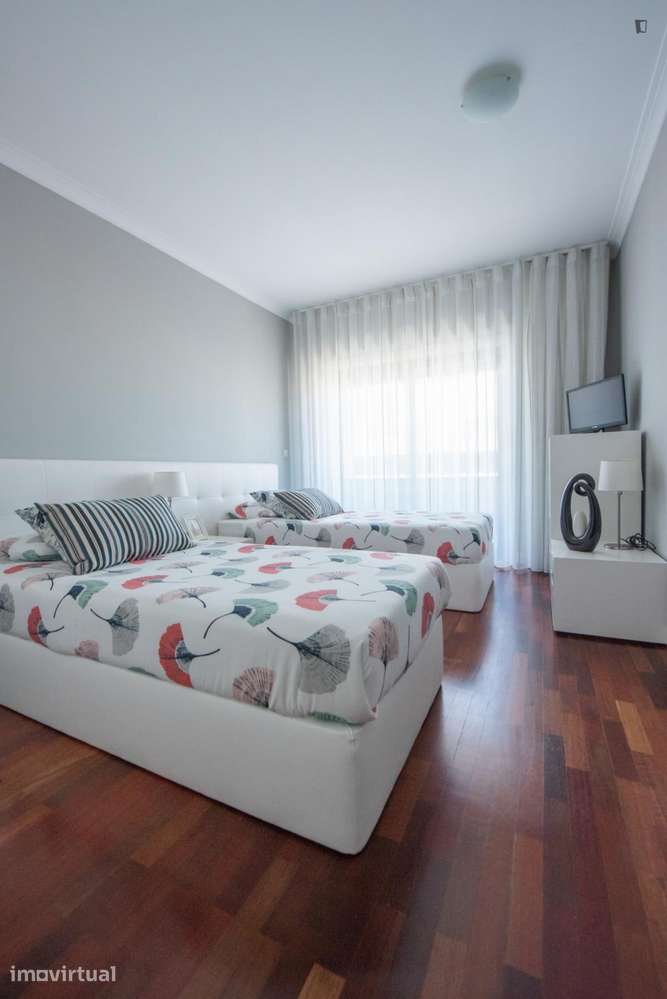 Apartamento com 1 quartos - localizado em Matosinhos Porto - Grande imagem: 2/17