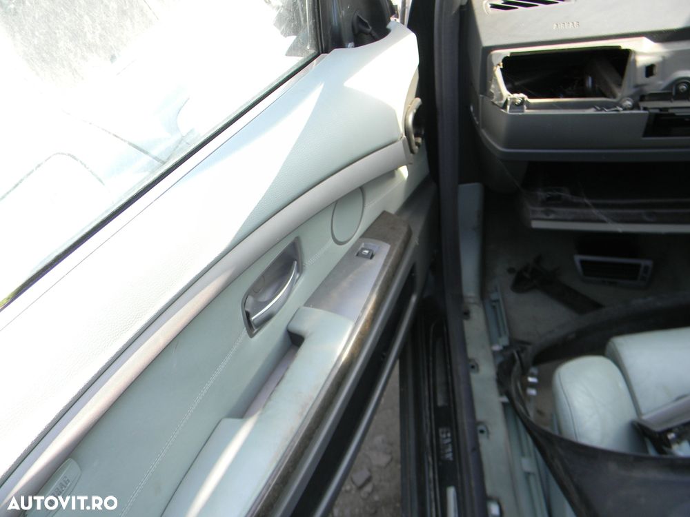 Dezmembrari  BMW 7 (E65, E66, E67)  2001  > 2009 730 d Motorina - 16