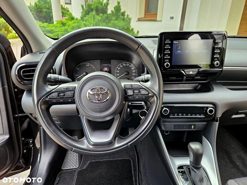 Toyota Yaris - 16