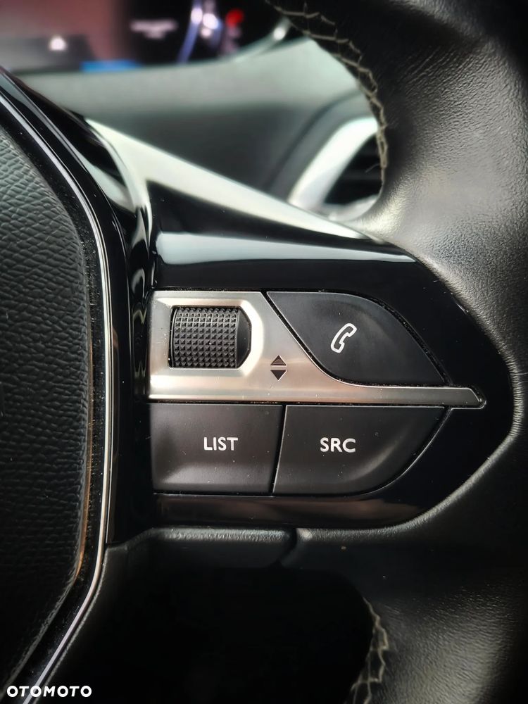Peugeot 3008 225 e-EAT8 GT Pack - 35