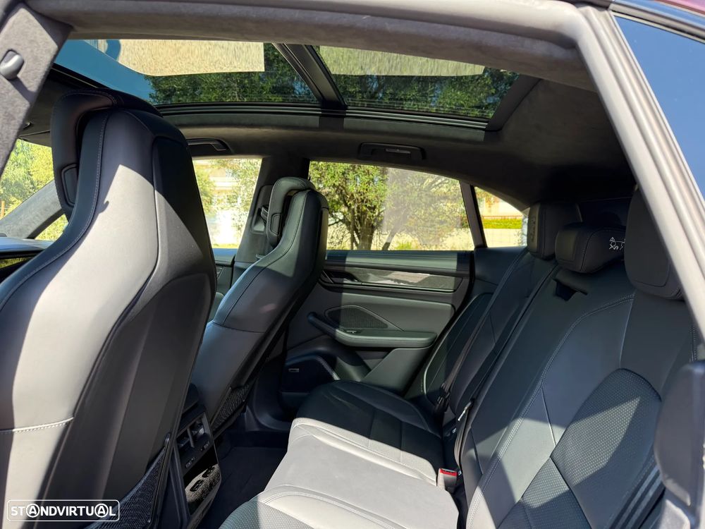 Porsche Macan Electric Turbo - 29