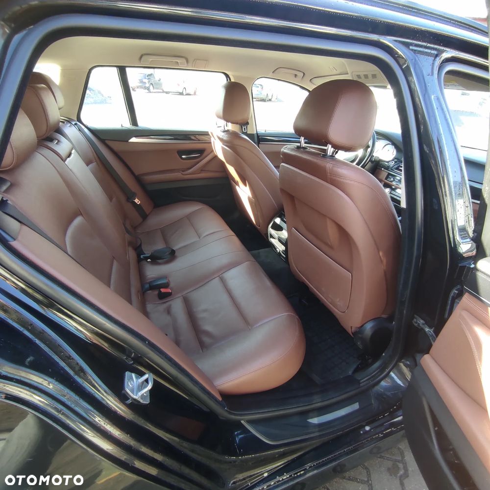 BMW Seria 5 520d Luxury Line - 6