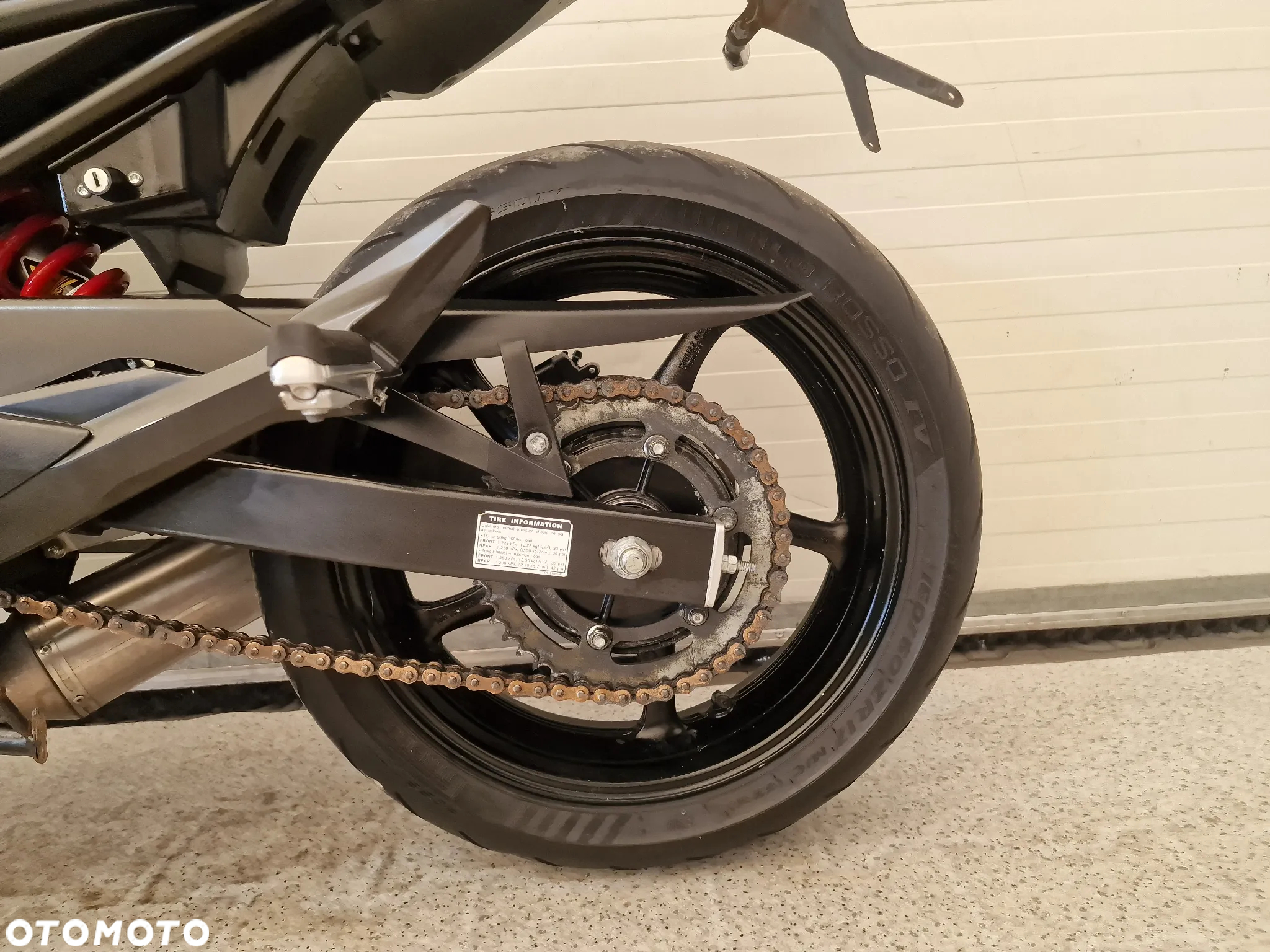 Yamaha XJ - 6