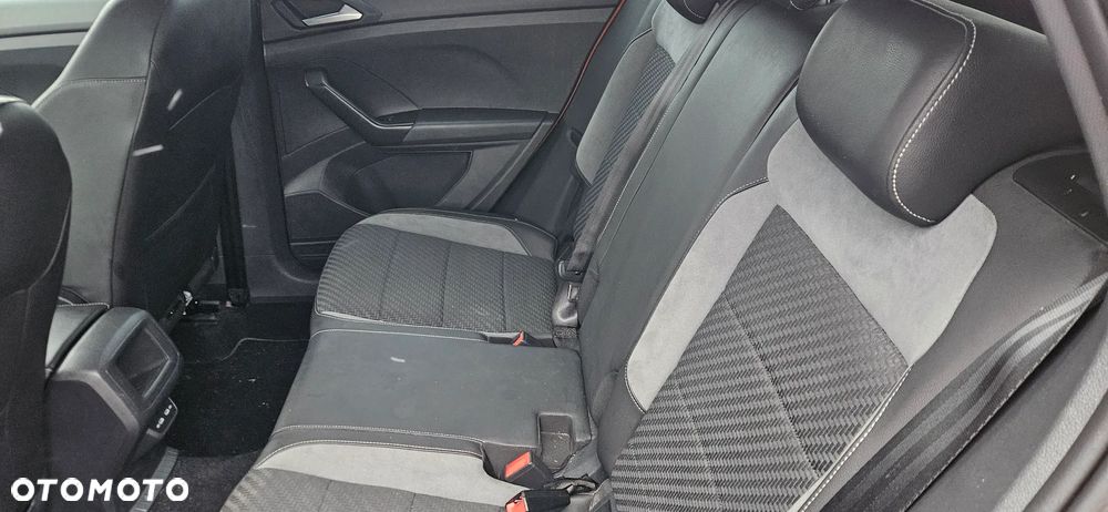 Volkswagen T-Cross 1.0 TSI OPF DSG R-Line - 17