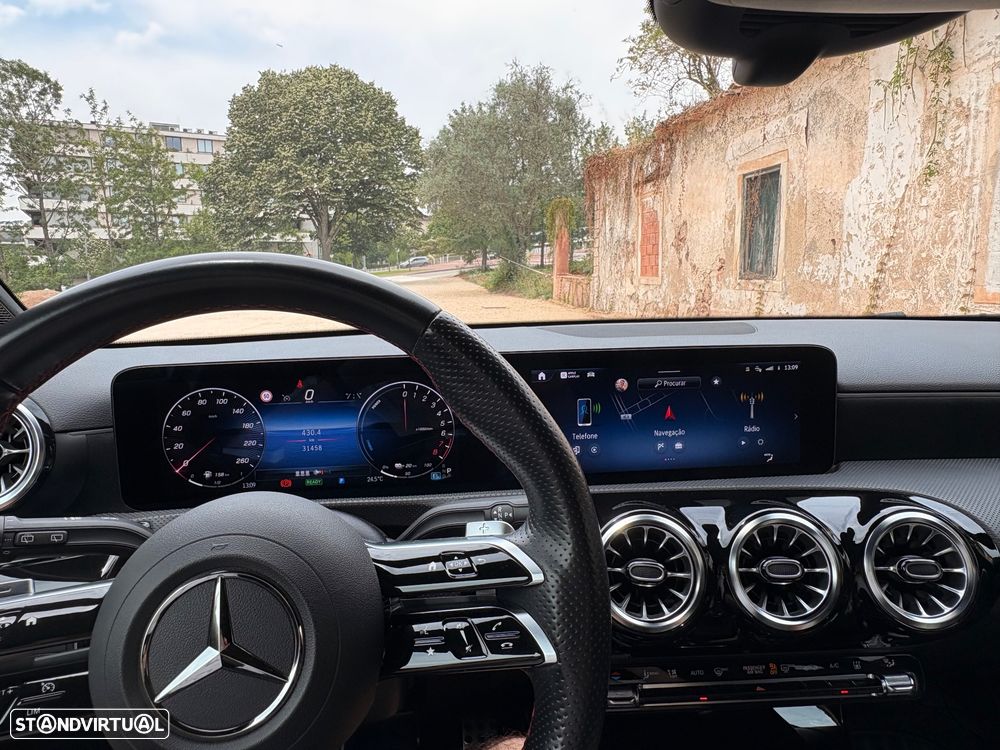 Mercedes-Benz A 250 - 10