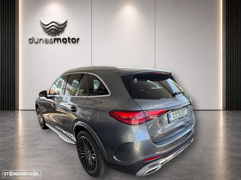 Mercedes-Benz GLC 300 e 4Matic - 4