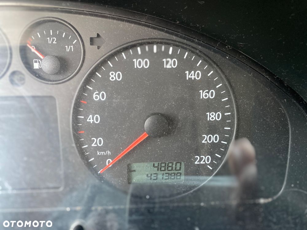 Volkswagen Transporter - 28