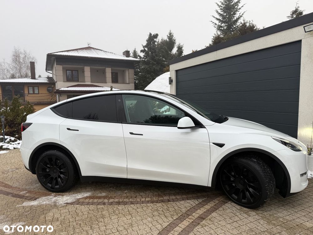 Tesla Y Long Range Dual Motor AWD - 22