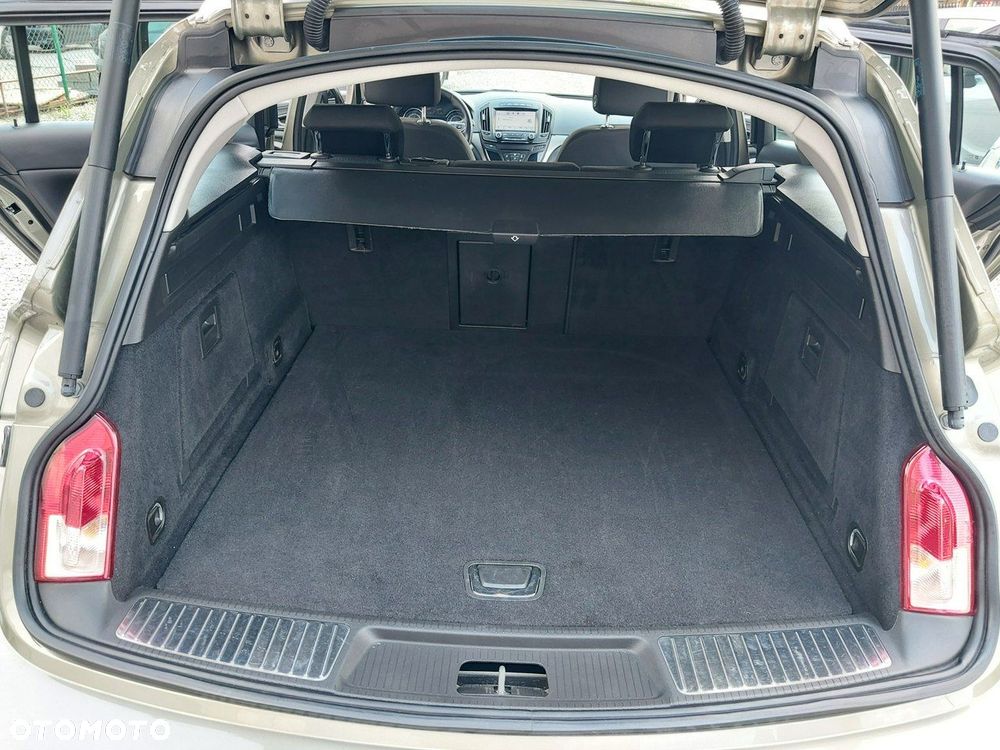 Opel Insignia - 21