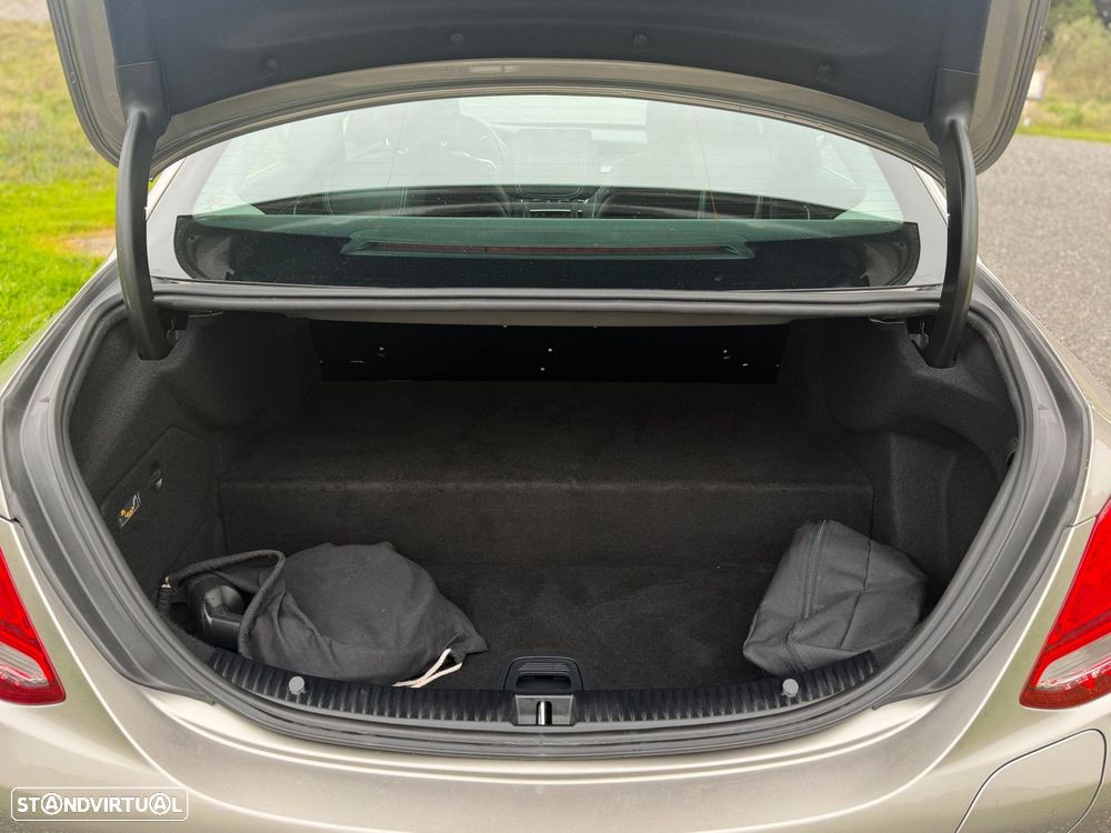 Mercedes-Benz C 300 de Avantgarde - 14