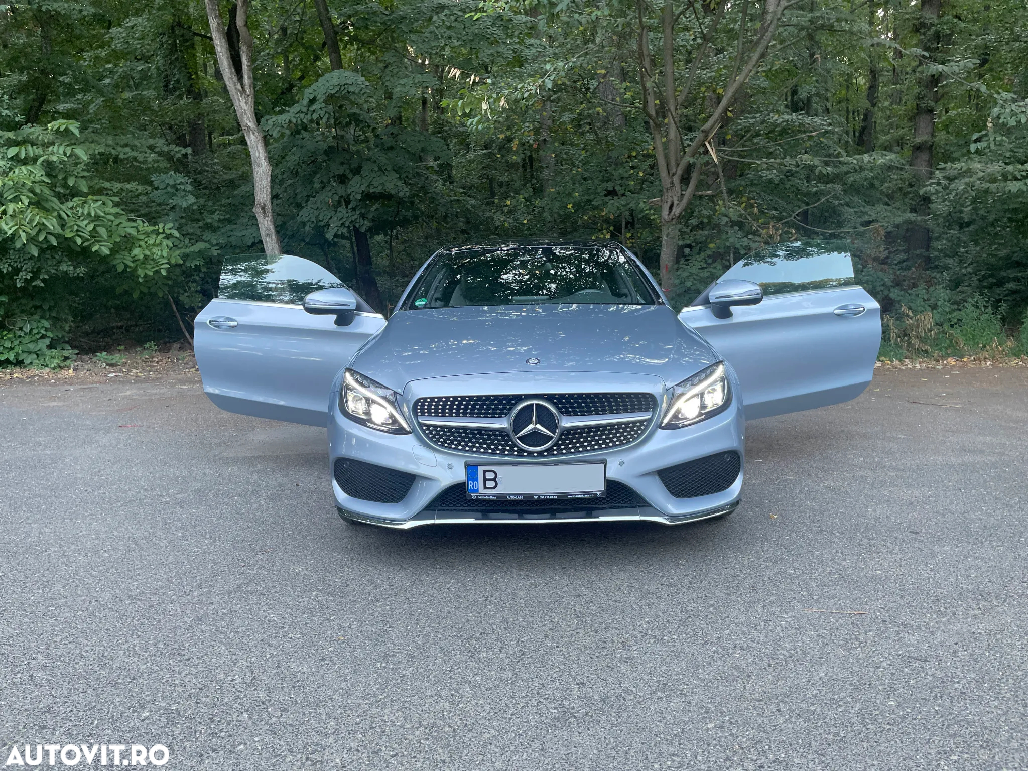 Mercedes-Benz C 250 Coupe 9G-TRONIC AMG Line - 2