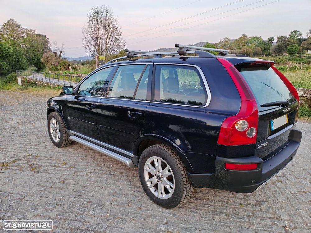 Volvo XC 90 2.4 D5 7L Nivel 3 Auto. - 1