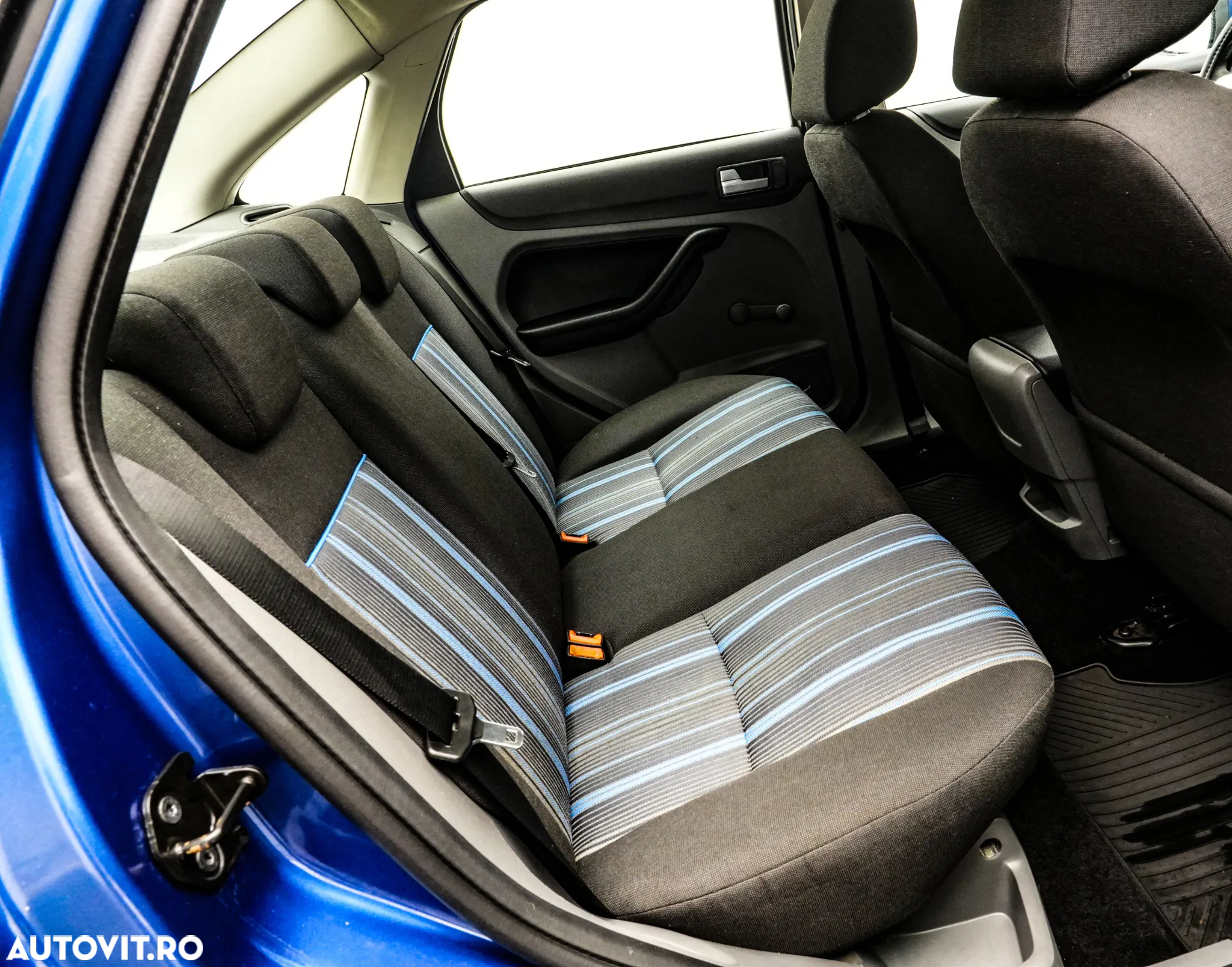 Ford Focus 1.6 TDCi Ambiente - 17