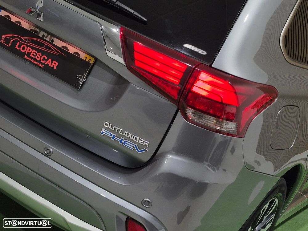 Mitsubishi Outlander 2.0 Intense Navi - 7