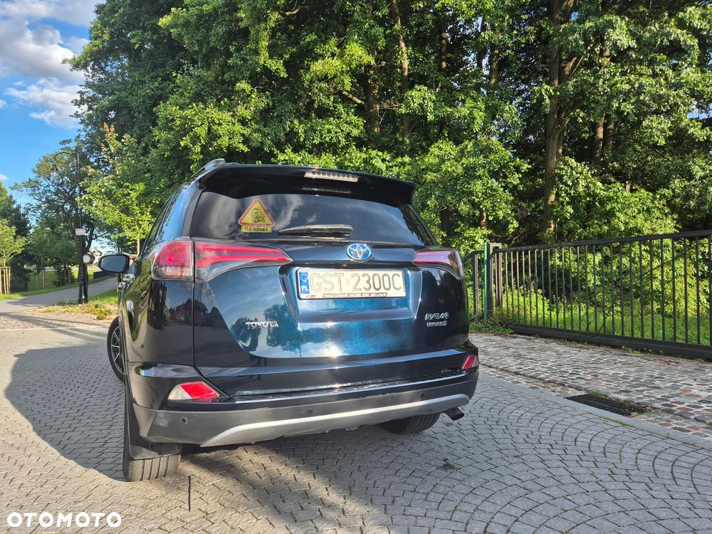 Toyota RAV4 - 14