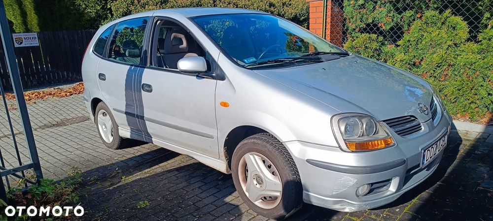 Nissan Almera Tino - 9