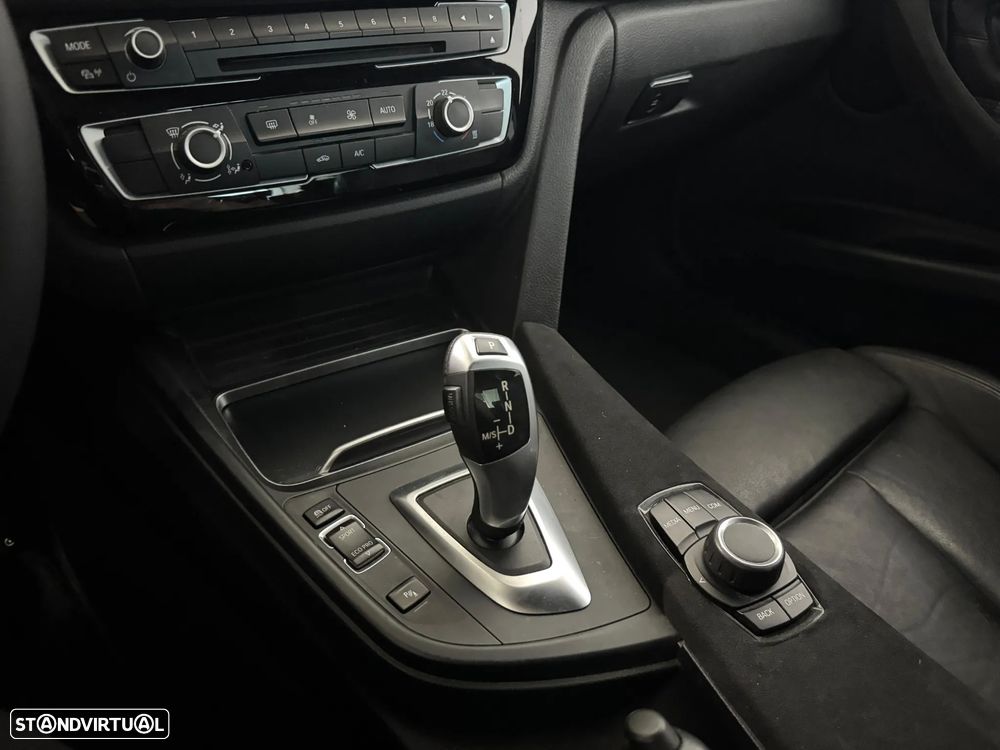 BMW 330 i Pack M Auto - 15