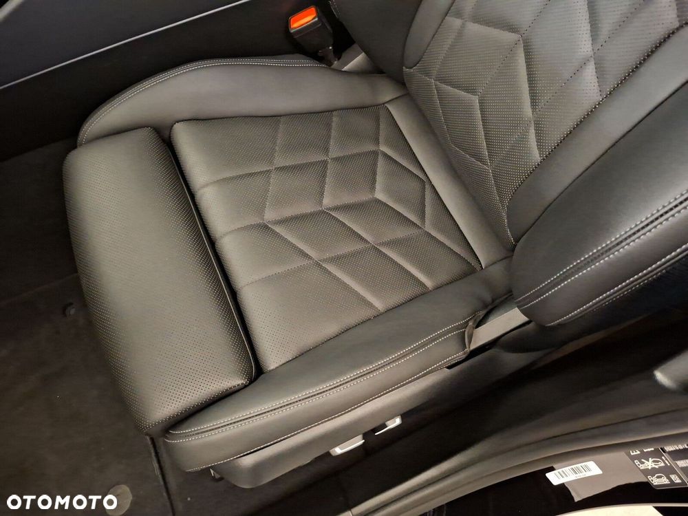 BMW Seria 5 520d xDrive mHEV M Sport - 14