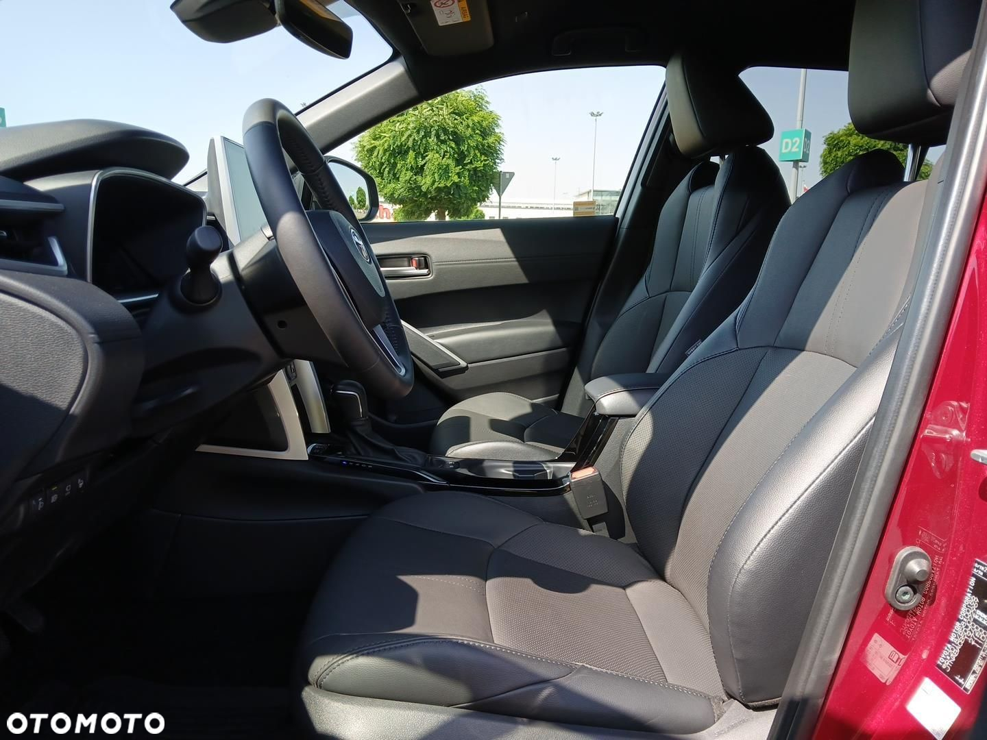 Toyota Corolla Cross 2.0 Hybrid Executive - 17