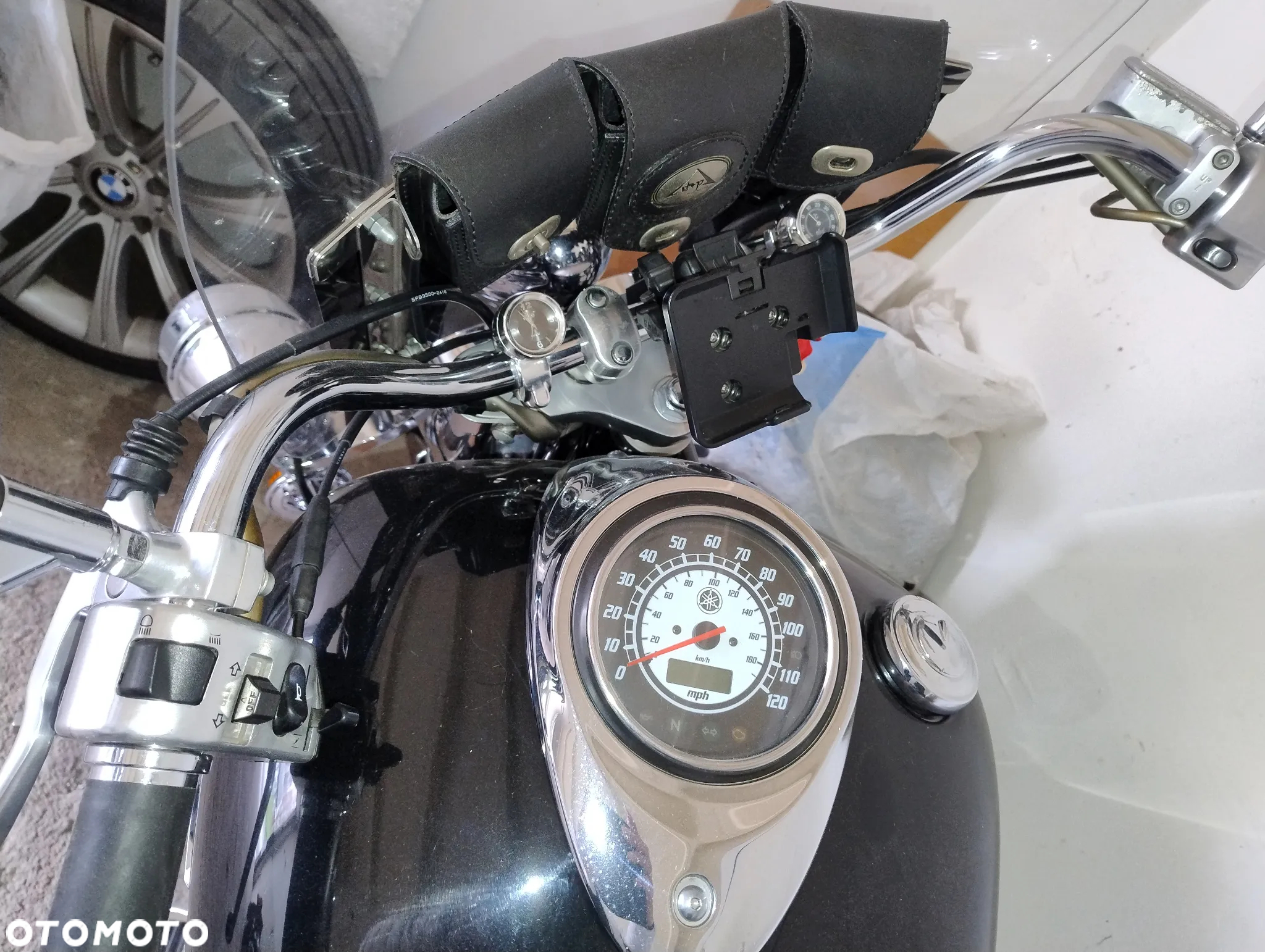 Yamaha XVS - 6