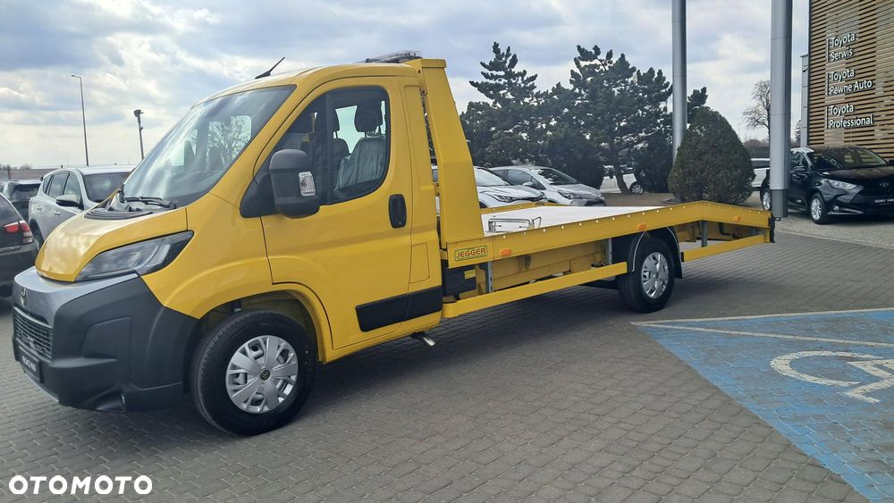 Toyota Proacemax - 10