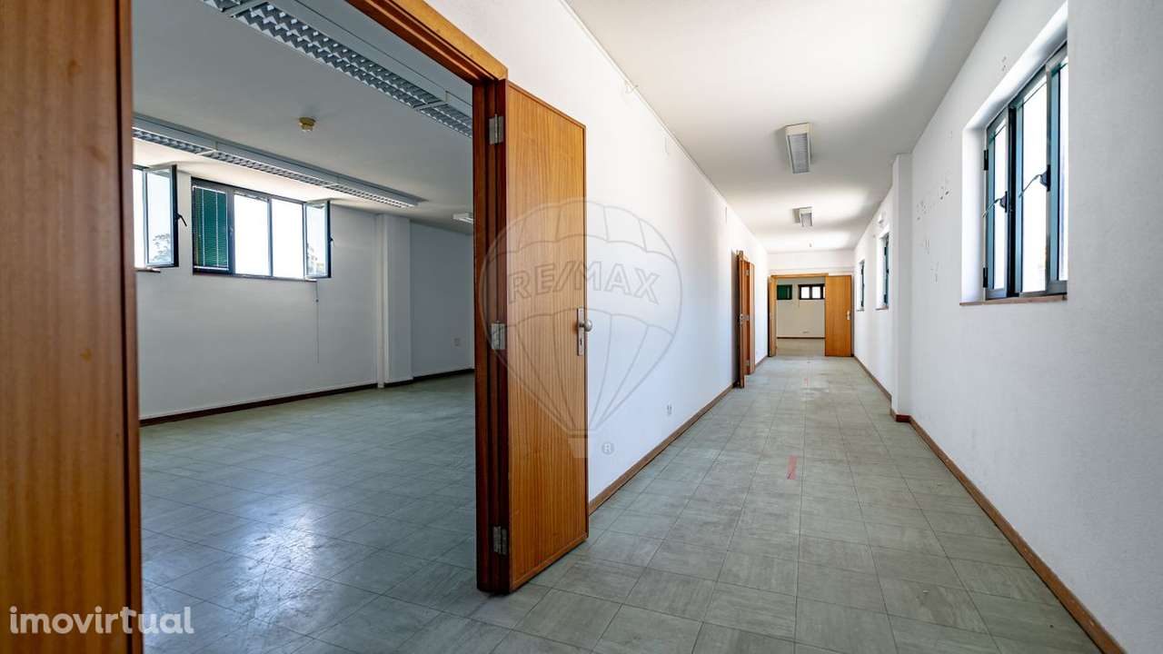 Escritório  para arrendamento - Grande imagem: 5/19