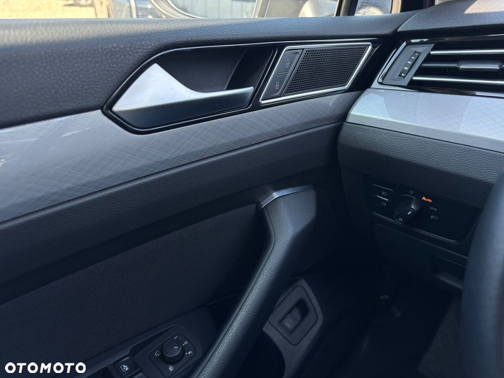 Volkswagen Passat 1.5 TSI EVO Business DSG - 34