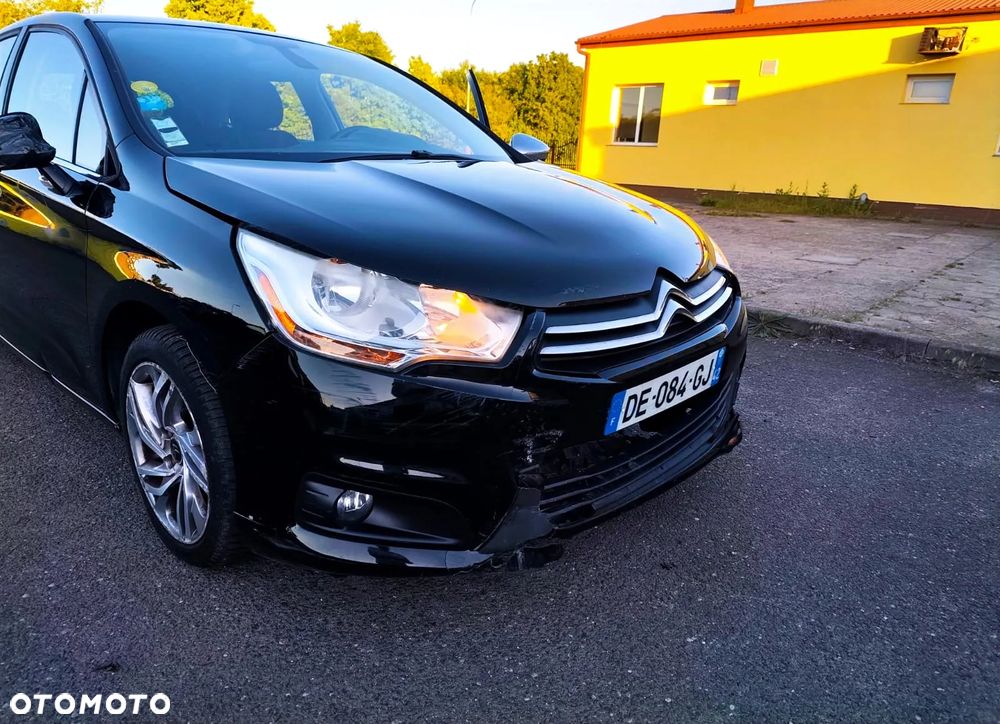 Citroën C4 HDi 115 Selection - 12