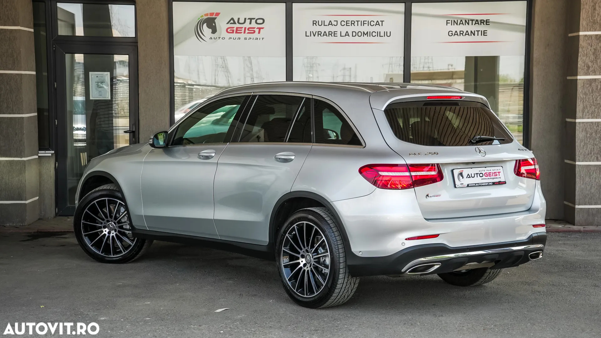 Mercedes-Benz GLC - 8