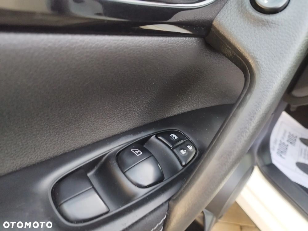 Nissan Qashqai - 26