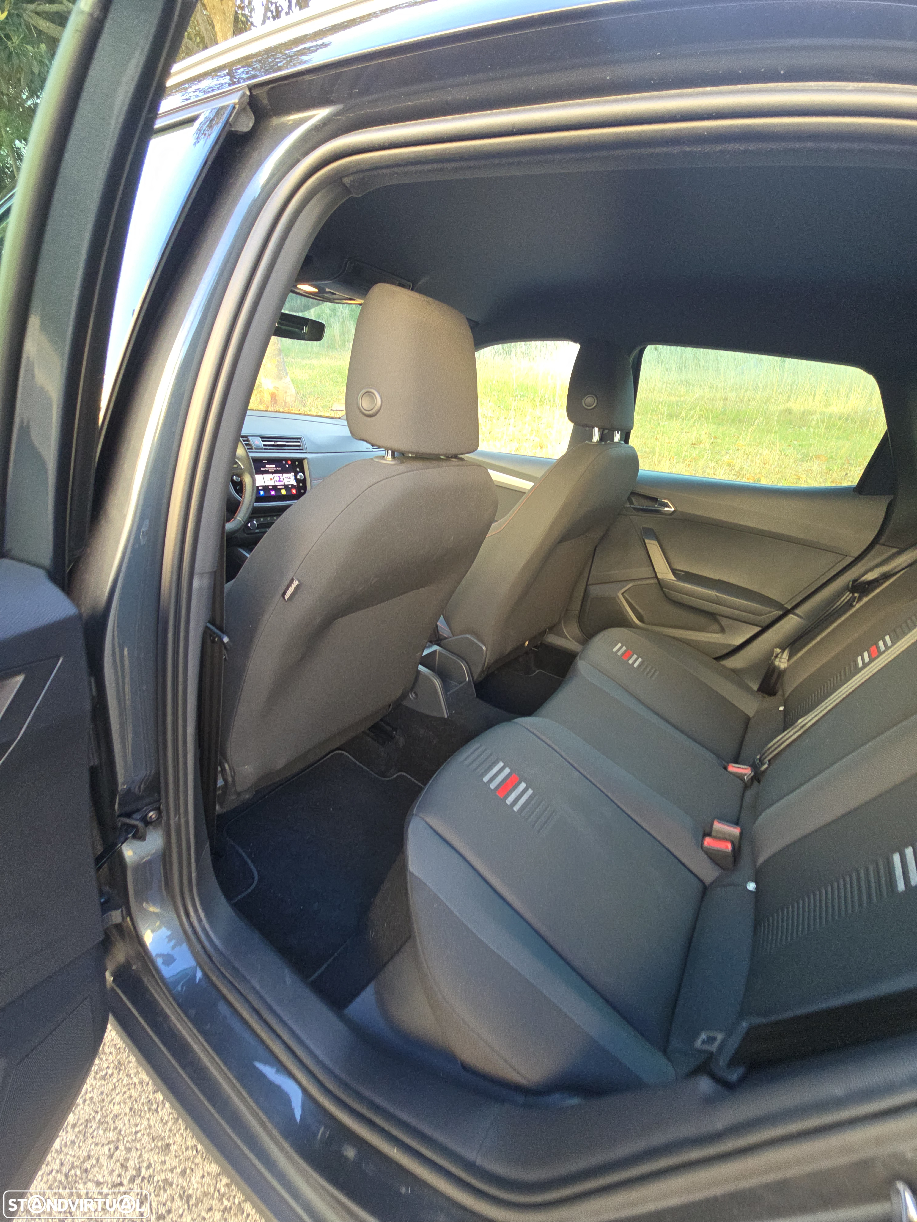 SEAT Arona 1.0 TSI FR - 25