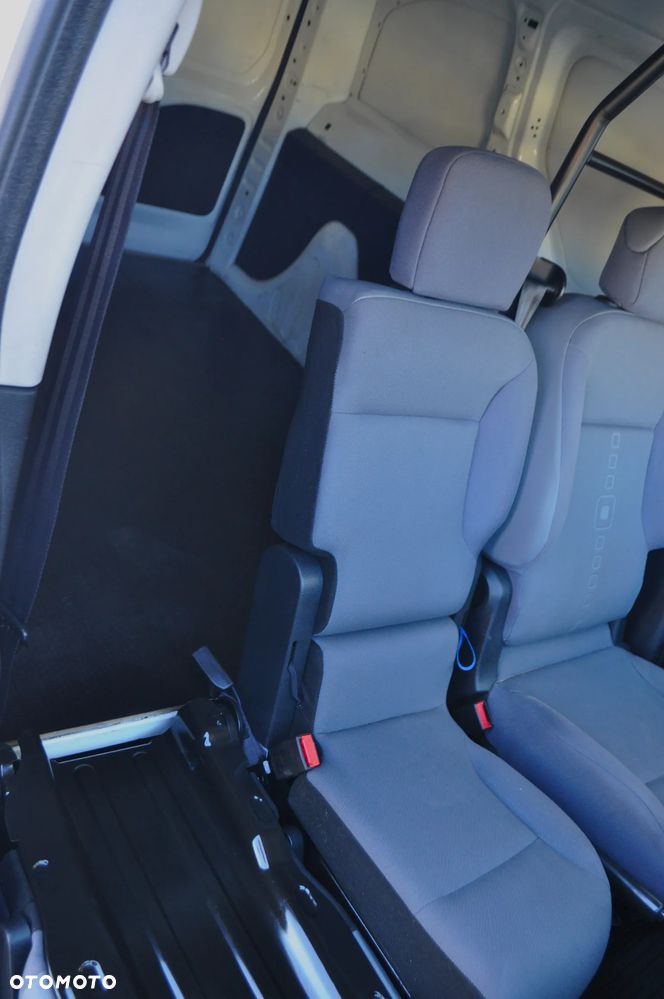 Citroën BERLINGO II - 28