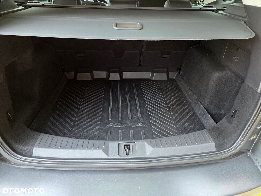 Ford Kuga - 17