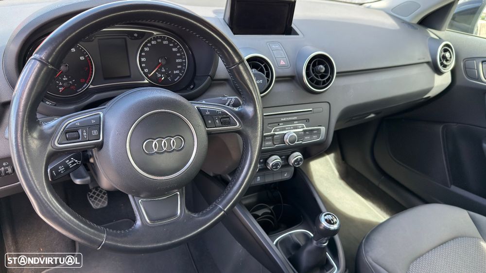 Audi A1 Sportback 1.0 TFSI - 12