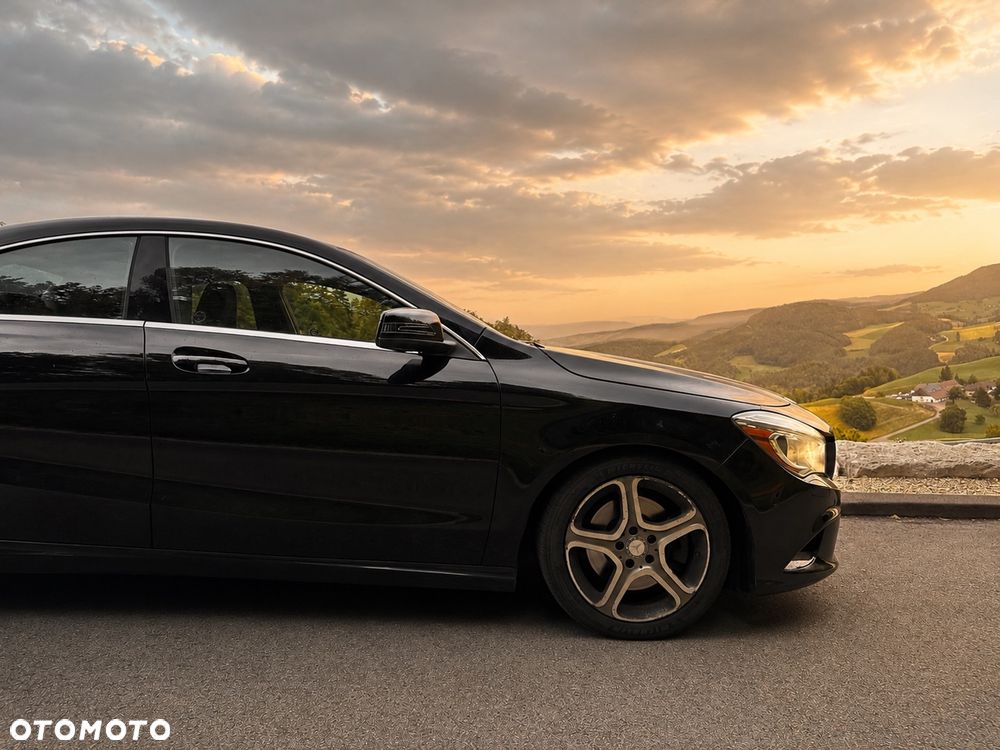 Mercedes-Benz CLA 250 4Matic 7G-DCT Urban - 4