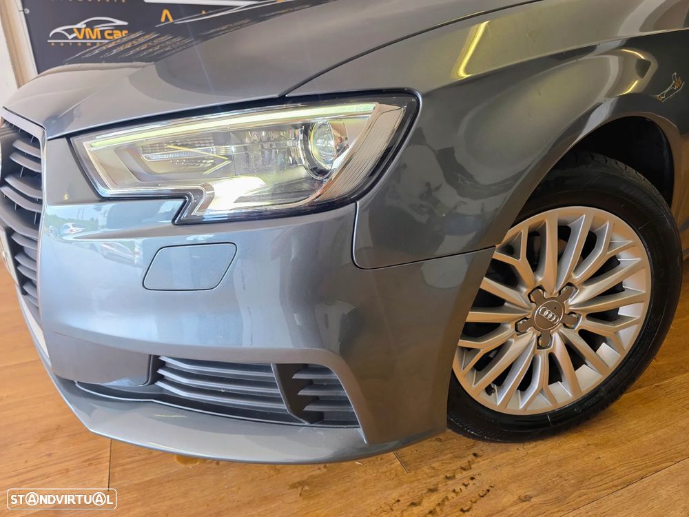 Audi A3 Sportback 1.6 TDI Design - 2