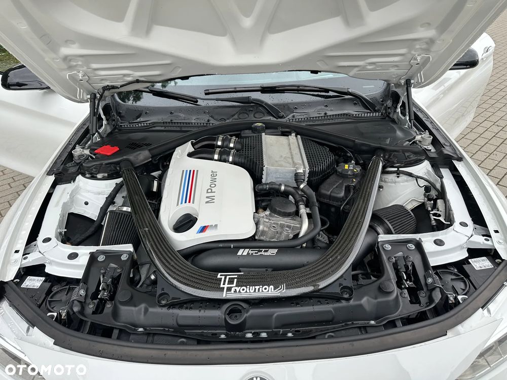 BMW M4 DKG - 25
