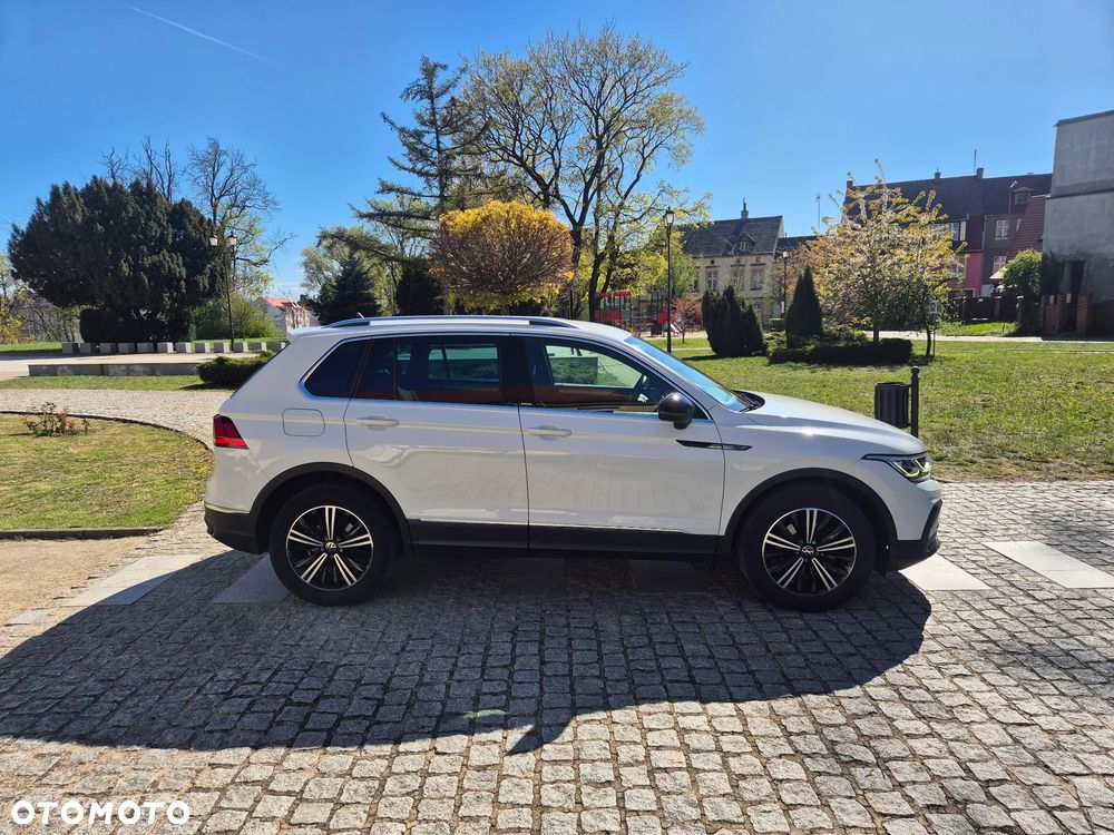 Volkswagen Tiguan 1.5 TSI OPF DSG Move - 23