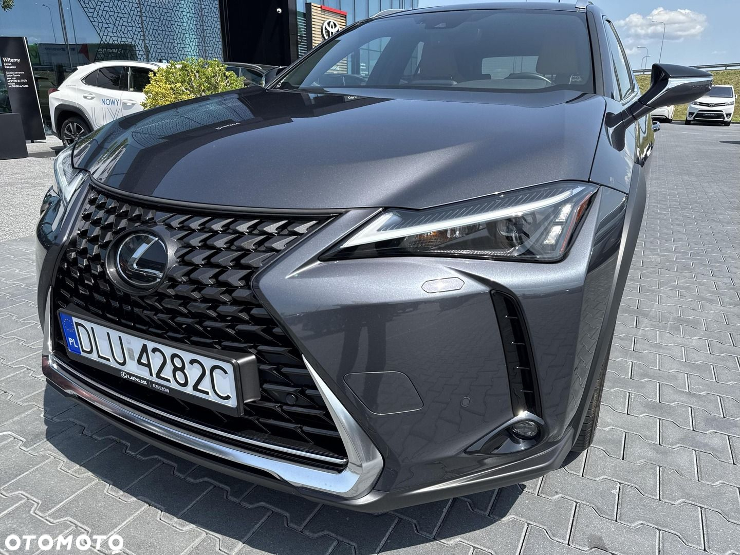 Lexus UX - 9