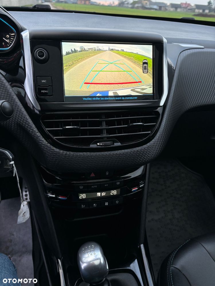 Peugeot 2008 PureTech 130 GPF Stop&Start Crossway - 20