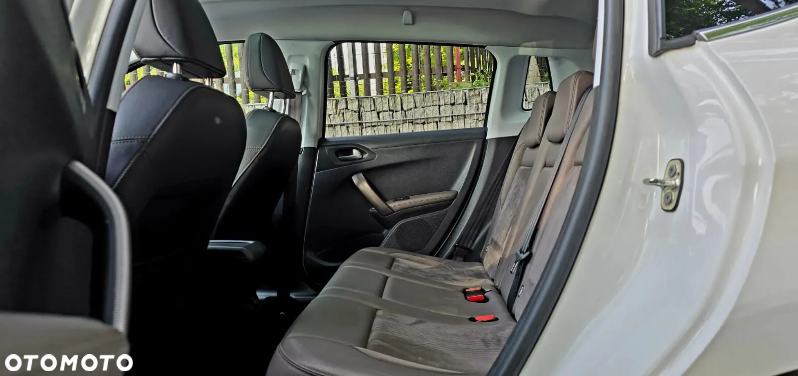 Peugeot 2008 1.6 VTi Allure - 23