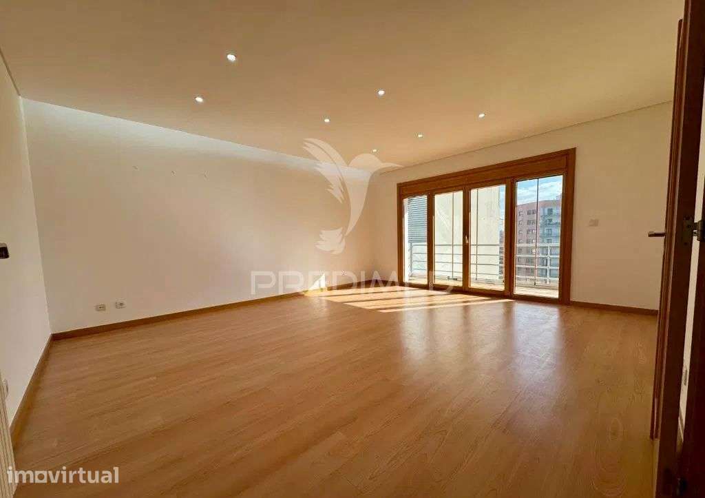 Apartamento T3 Colinas Cruzeiro - Grande imagem: 2/26