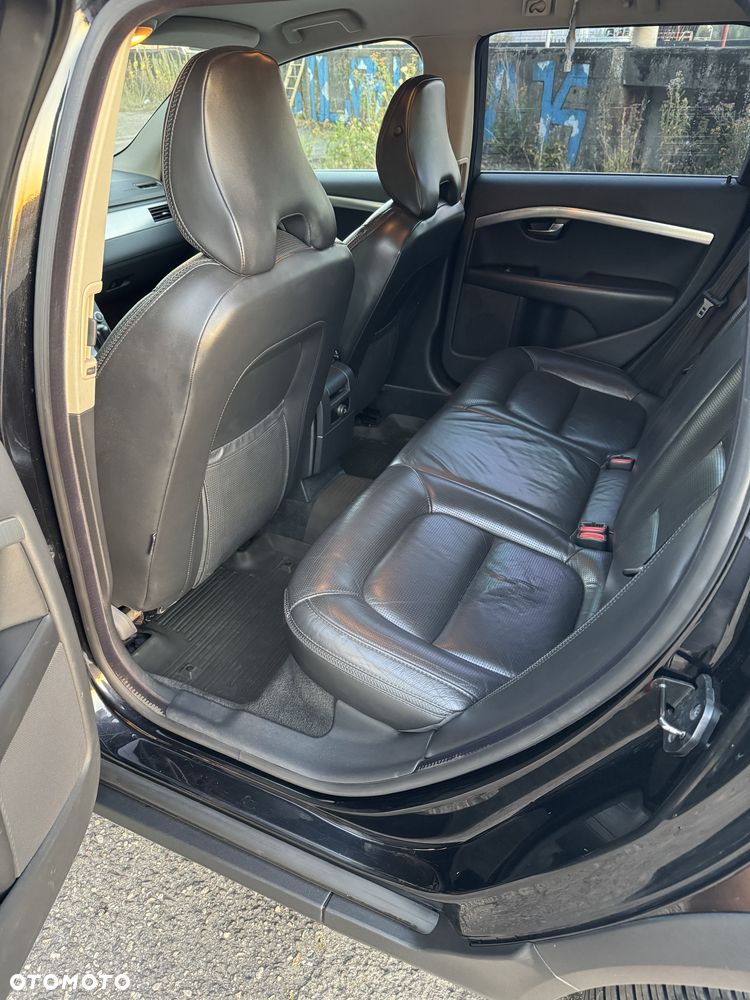 Volvo XC 70 D5 AWD Summum - 10