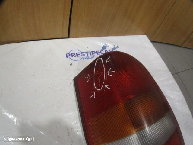 Farol Tras 6388201264 6388201464 6388201664 6388201864 MERCEDES VITO 1 COMBI W638 1999 2.2CDI 112CV 4P VERDE TROPA ESQ ORIGINAL YORCA Danificado - 2