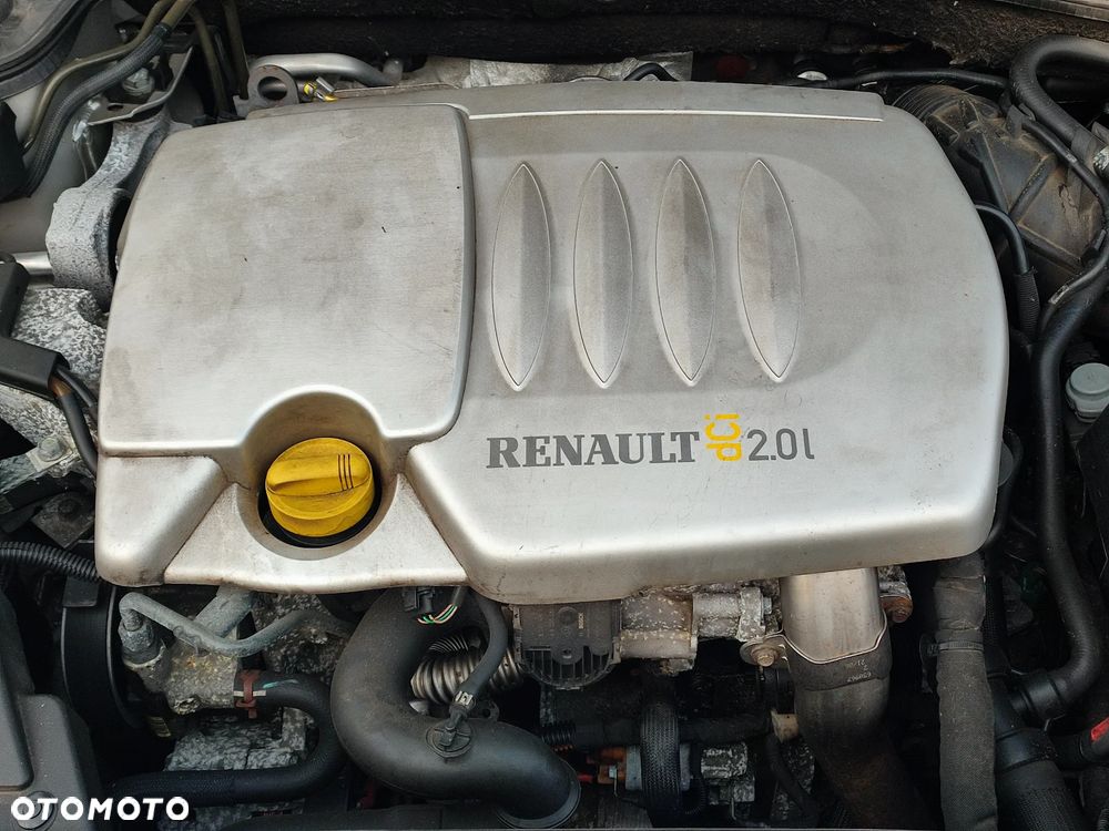 Renault Laguna 2.0 dCi FAP Initiale - 23