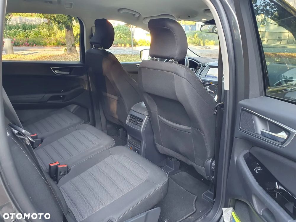 Ford S-Max - 13
