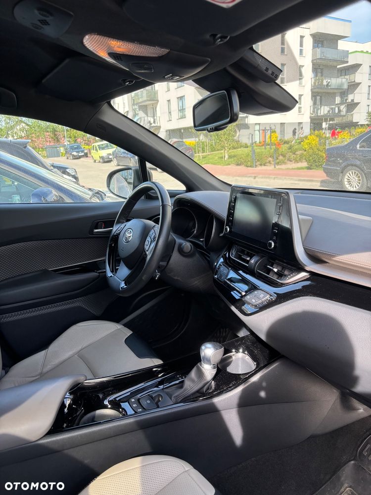 Toyota C-HR 2.0 Hybrid Executive - 19